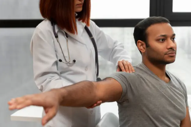 How Regenerative Medicine Complements Pain Management & Rehab